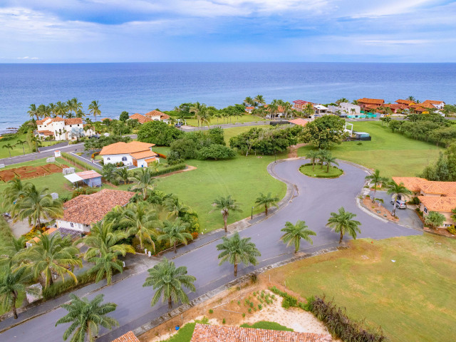 1,112-1,362 m² Ocean View Gated Community Residential Lots for Sale in Pedasi, Panama