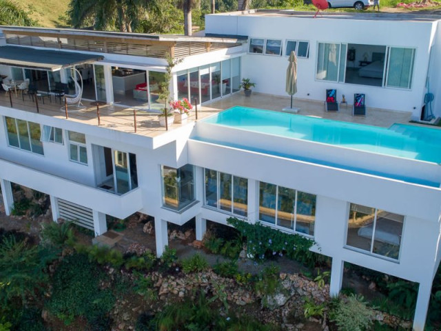 4 Bedroom Seaview Villa Overlooking Las Terrenas