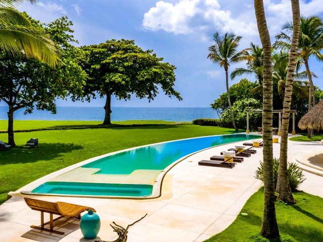 Unique 5 Bedroom "Organic" Luxury Oceanfront Villa with Amazing Ocean & Golf Views for Sale in Casa de Campo, the Dominican Republic
