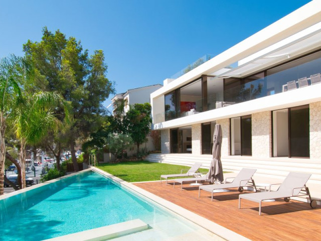 Exclusive New 4 Bedroom First Line Villa in “Club Náutico” in Santa Ponsa