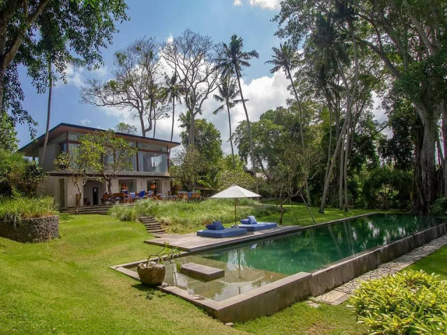 Lush 5 Bedroom Luxury Estate with Beautifully Groomed Gardens for Sale in Seseh Beach, Bali
