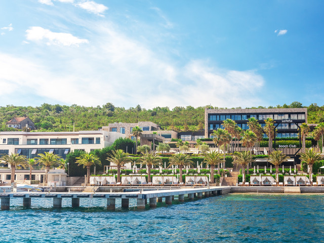 1 Bedroom Apartment in Montenegro with Seaview