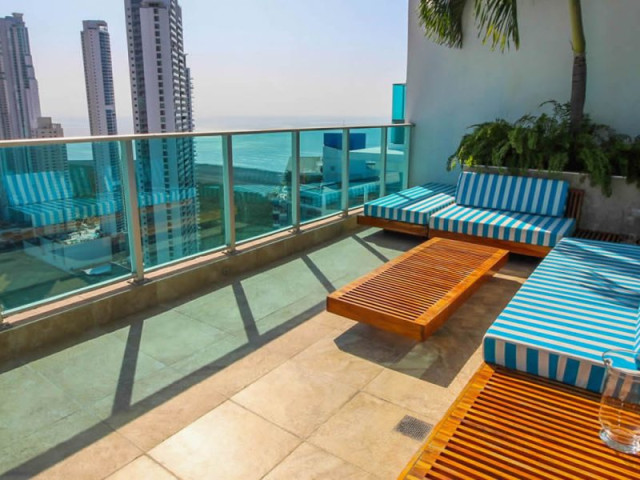 Impressive 4 Bedroom Three-Storey Oceanview Penthouse with Rooftop Pool & Terrace for Sale in Panama City, Panama
