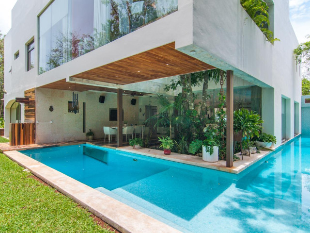 Amazing 6 Bedroom Luxury Villa with Rental History & Returns in Playacar, Playa del Carmen