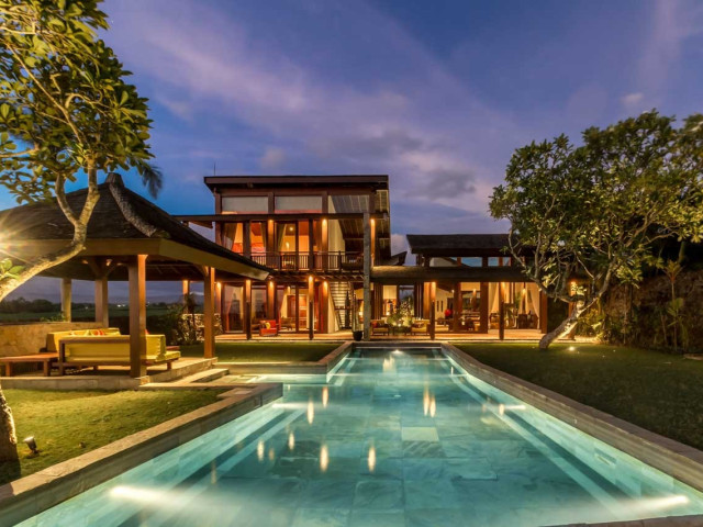 Incredible 2x 4 Bedroom Luxury Villas with Unspoiled Ocean Views for Sale in Tabanan, Bali