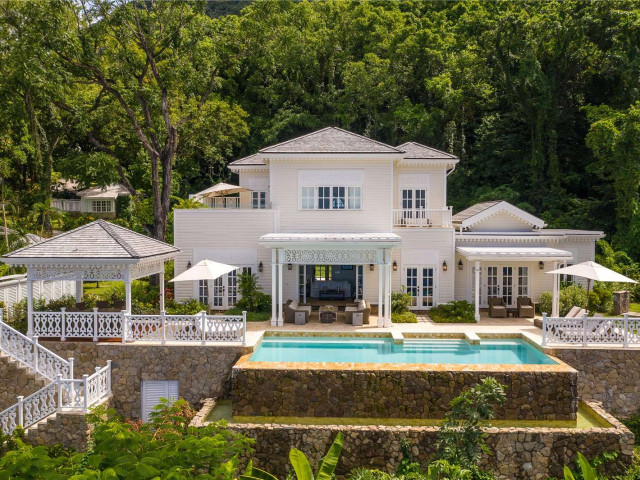 Exquisite 4 Bedroom Luxury Colonial Residence in St Lucia