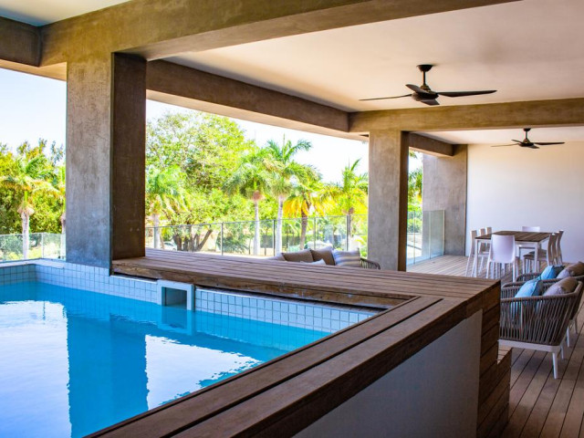 Luxury 3 Bedroom Waterfront Garden Apartment in Tamarin (Block A)