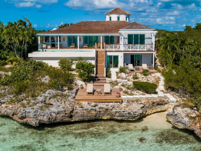 Upscale 4 Bedroom Caribbean Style Oceanfront Villa for Sale in Turks & Caicos