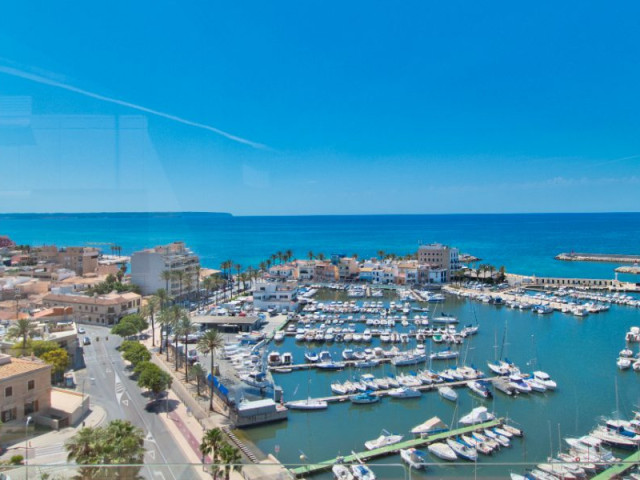 Spacious 3 Bedroom Luxury Apartment with Panoramic Sea Views in Portixоl, Palma de Mallorca