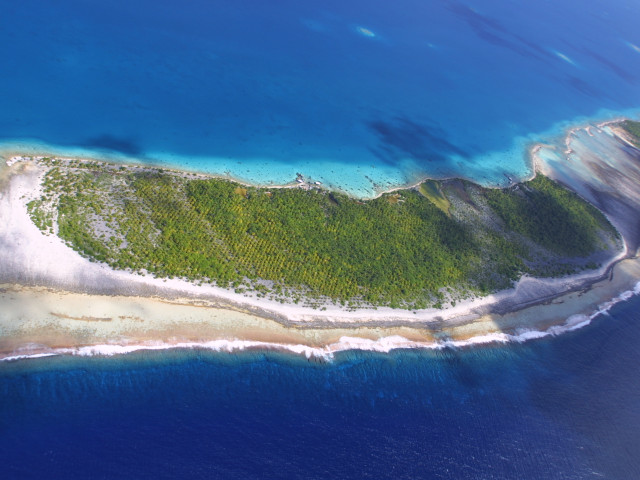 Secluded 12+ Hectare Private Virgin Island Paradise for Sale in Arutua Atoll, French Polynesia