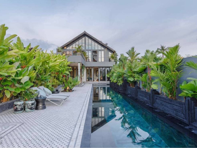 Sophisticated 3 Bedroom Luxury Art Deco Villa for Sale in Canggu-Babakan, Bali