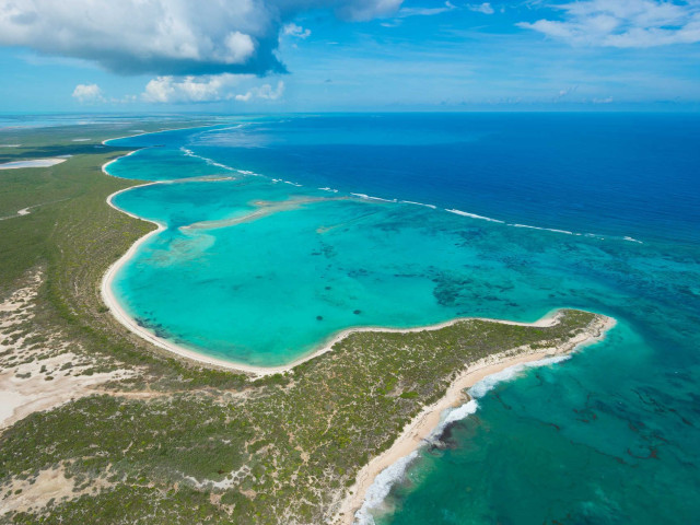 Second Large 215 Hectare Lot for Commercial Development in East Caicos (Lot 1B)