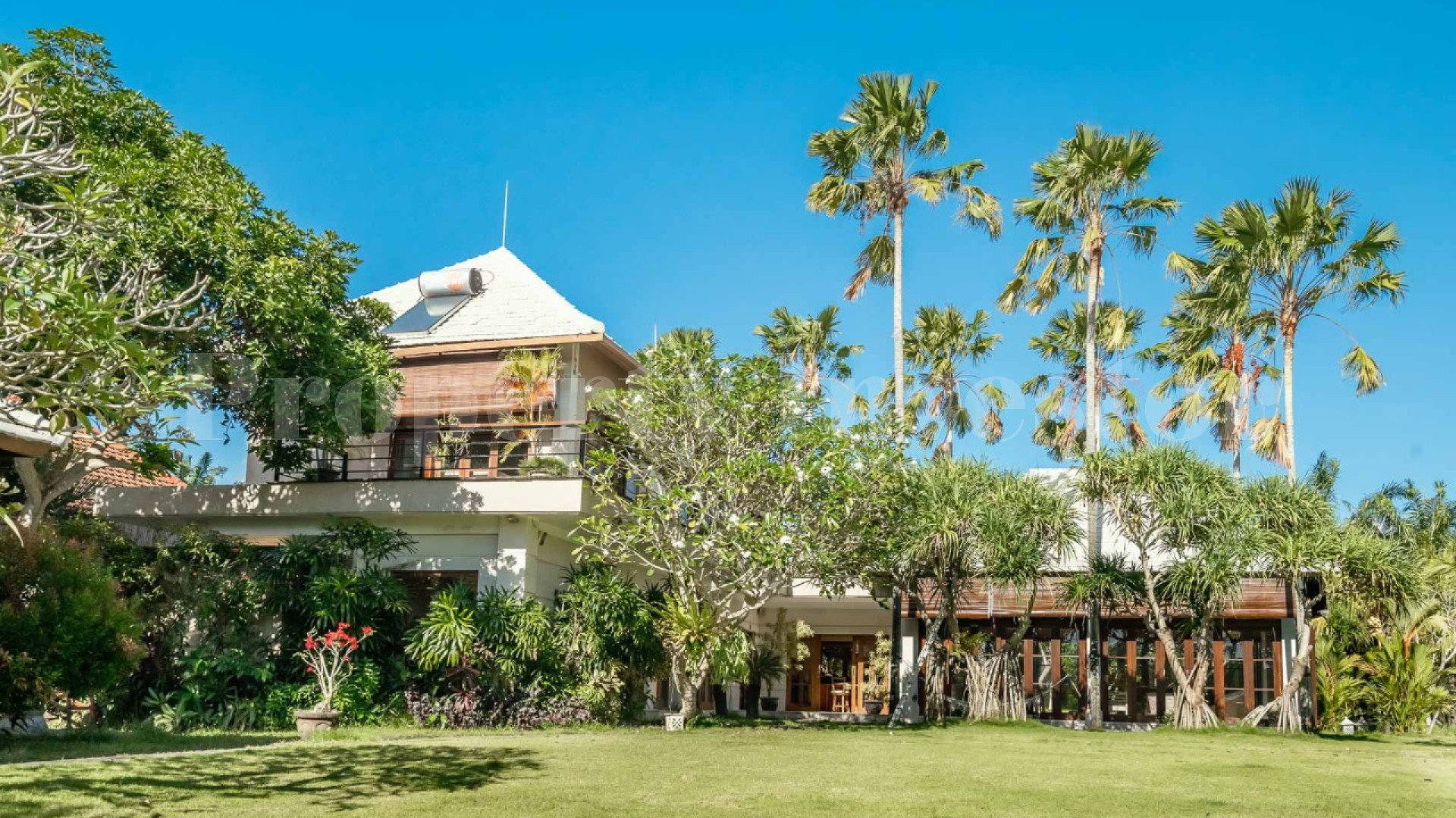 Spacious 6 Bedroom Modern Villa with Lush Gardens & Amazing Sunset Views for Sale in Pererenan, Bali