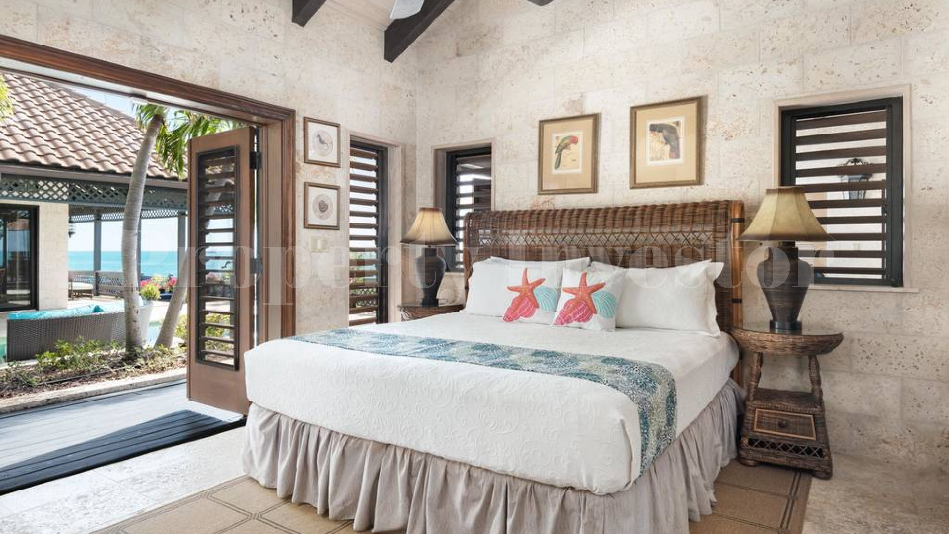 Incredible 6 Bedroom Luxury Oceanview Villa with Private Beach Access for Sale in Sapodilla Bay, Turks & Caicos