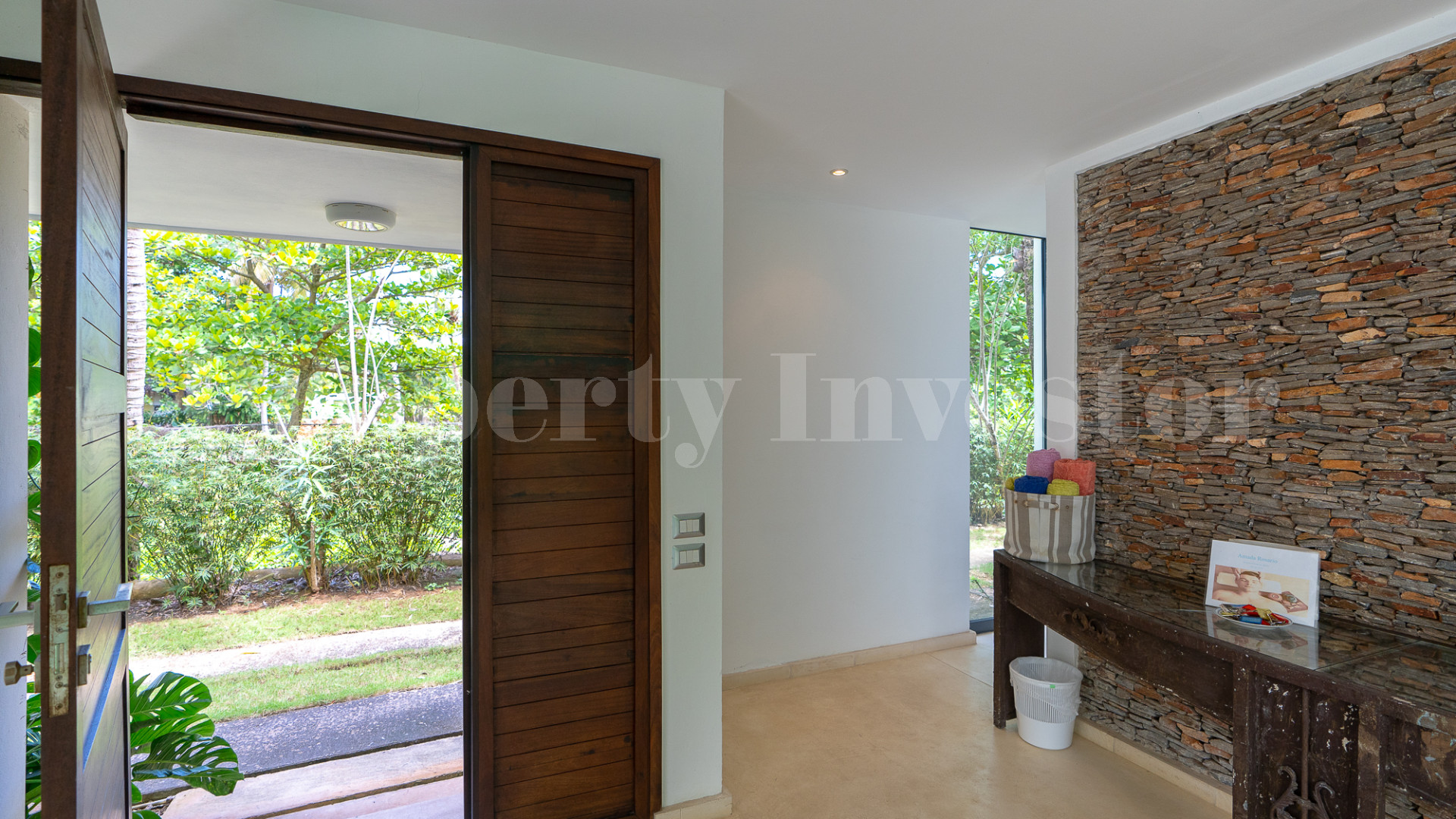 Modern 4 Bedroom Pool Villa for Sale in Playa Bonita, Dominican Republic