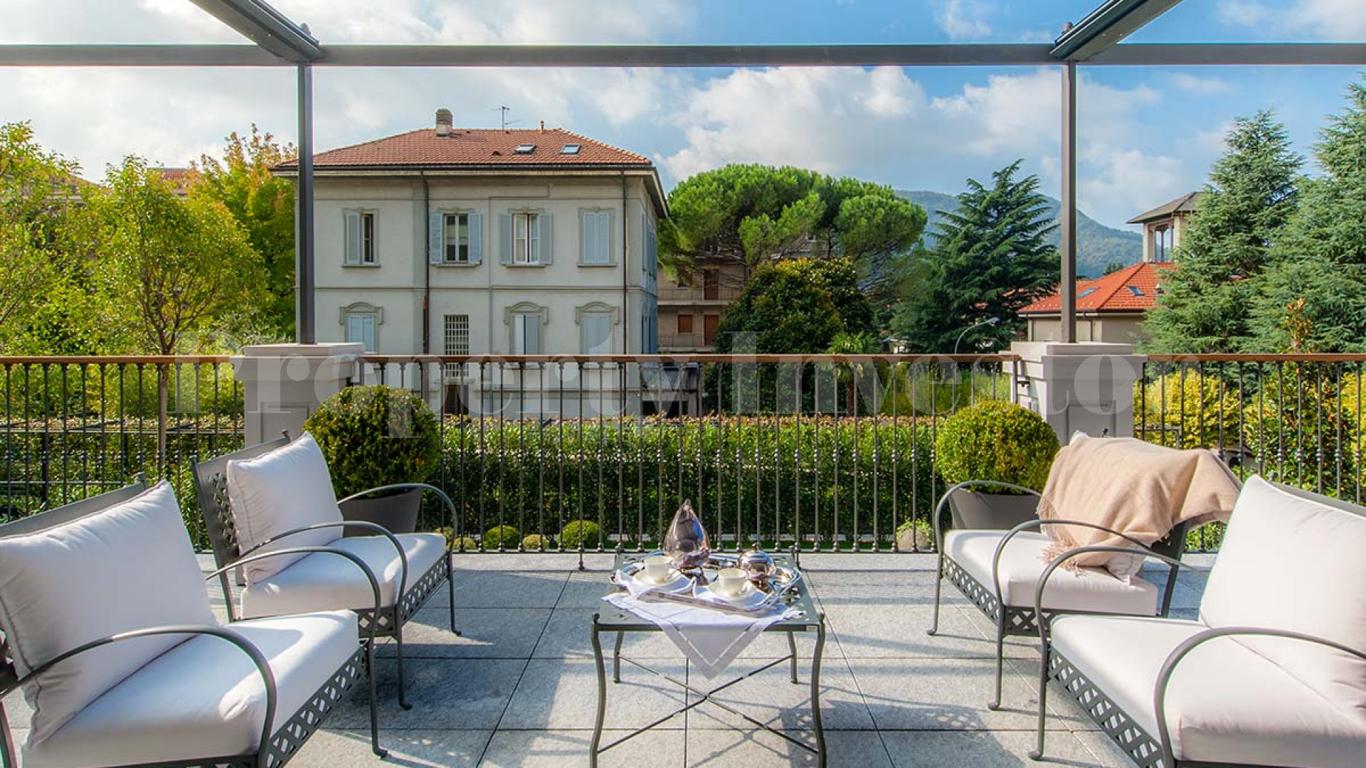 3 Bedroom Luxury Apartment in the Centre of Como (Apartment 4)