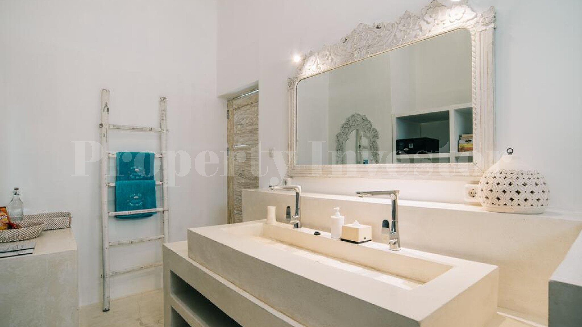 Popular 9 Bedroom Villa (Boutique Hotel) for Sale in Gili Trawangan, Indonesia