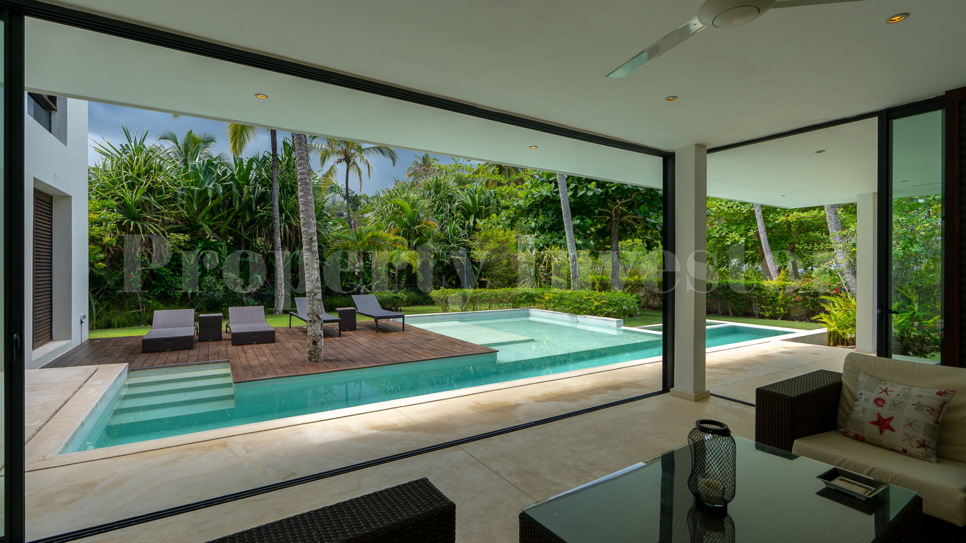 Modern 4 Bedroom Pool Villa for Sale in Playa Bonita, Dominican Republic