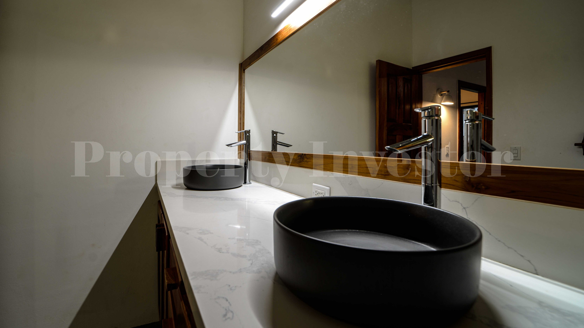 Fabulous 3 Bedroom Private Residence with Beautiful Landscaped Gardens for Sale in Pedasi, Panama