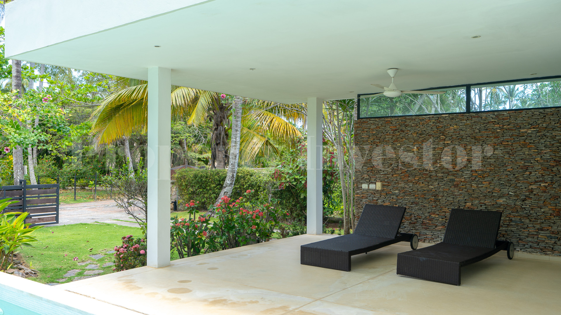 Modern 4 Bedroom Pool Villa for Sale in Playa Bonita, Dominican Republic