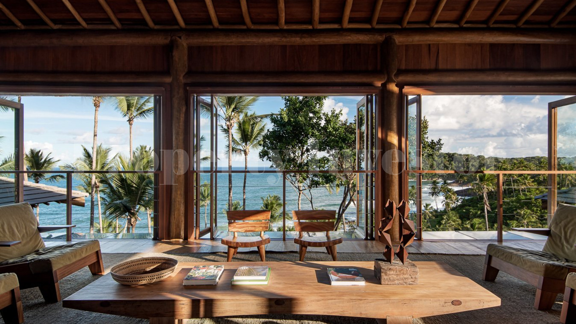 Продаётся восхитительная роскошная курортная вилла на 6 спален на пляже в Итакаре, Бразилия