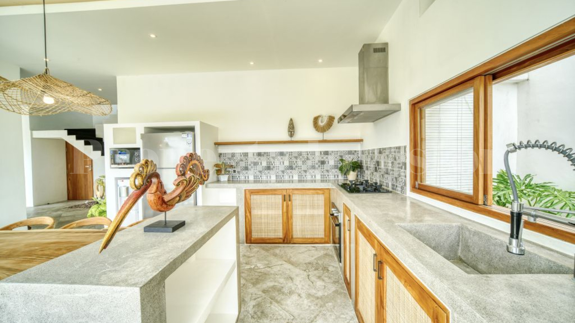 Stylish 2 Bedroom Luxury Beachside Villa for Sale in Canggu Pererenan, Bali