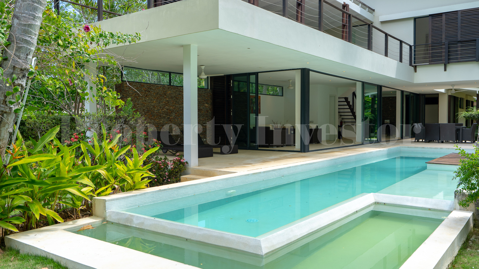 Modern 4 Bedroom Pool Villa for Sale in Playa Bonita, Dominican Republic