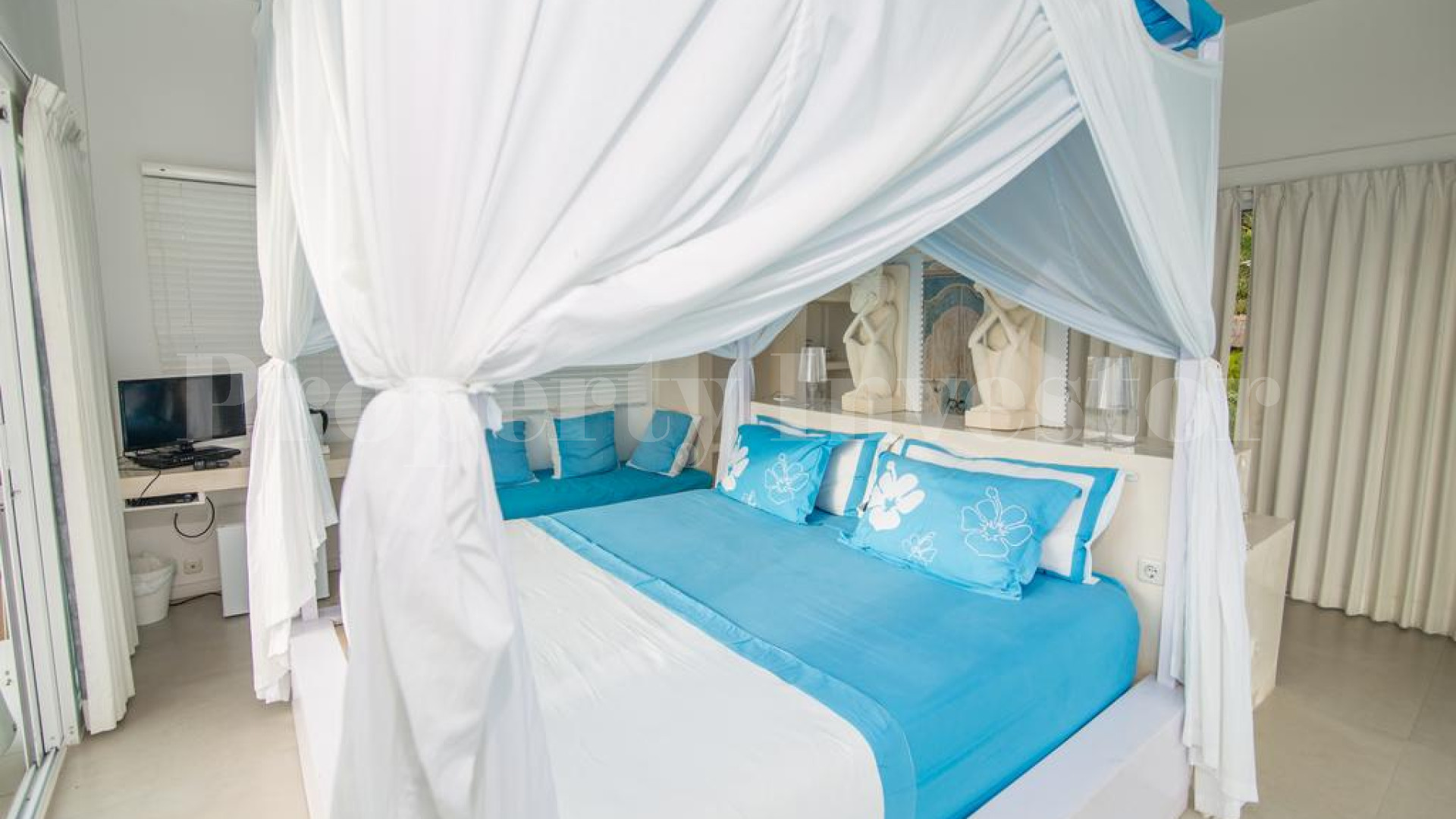 Popular 9 Bedroom Villa (Boutique Hotel) for Sale in Gili Trawangan, Indonesia