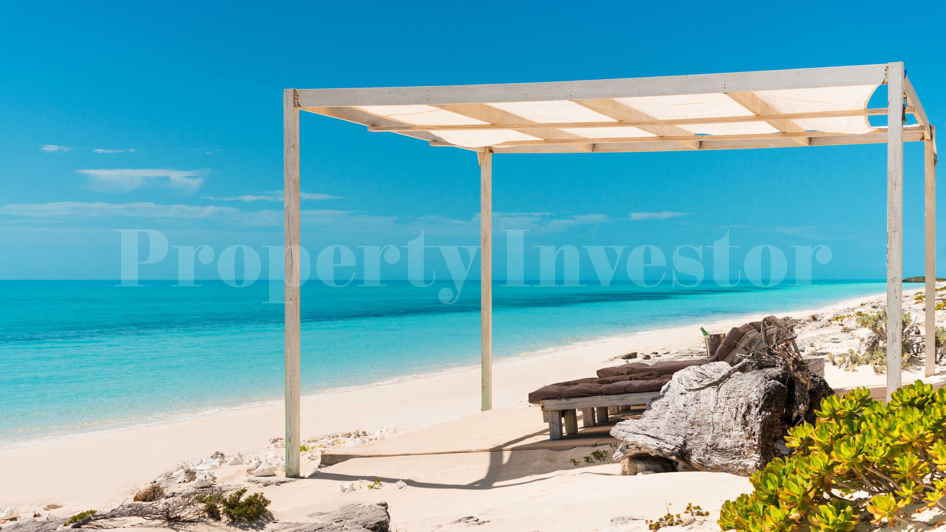 Popular 7 Bedroom Beachfront Rental Villa on Long Beach, Turks & Caicos