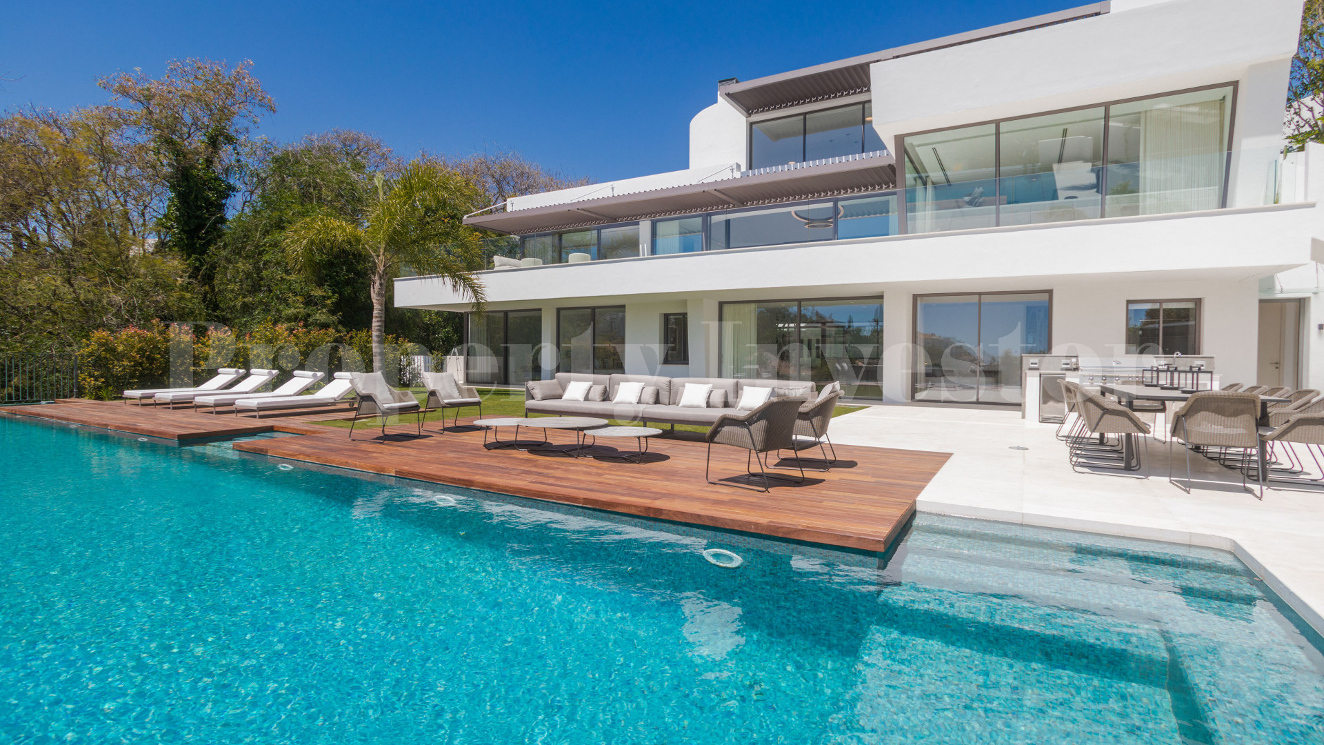 Фантастическая роскошная дизайнерская вилла на 6 спален идеальна для отдыха и развлечений в Бенаавис, Испания