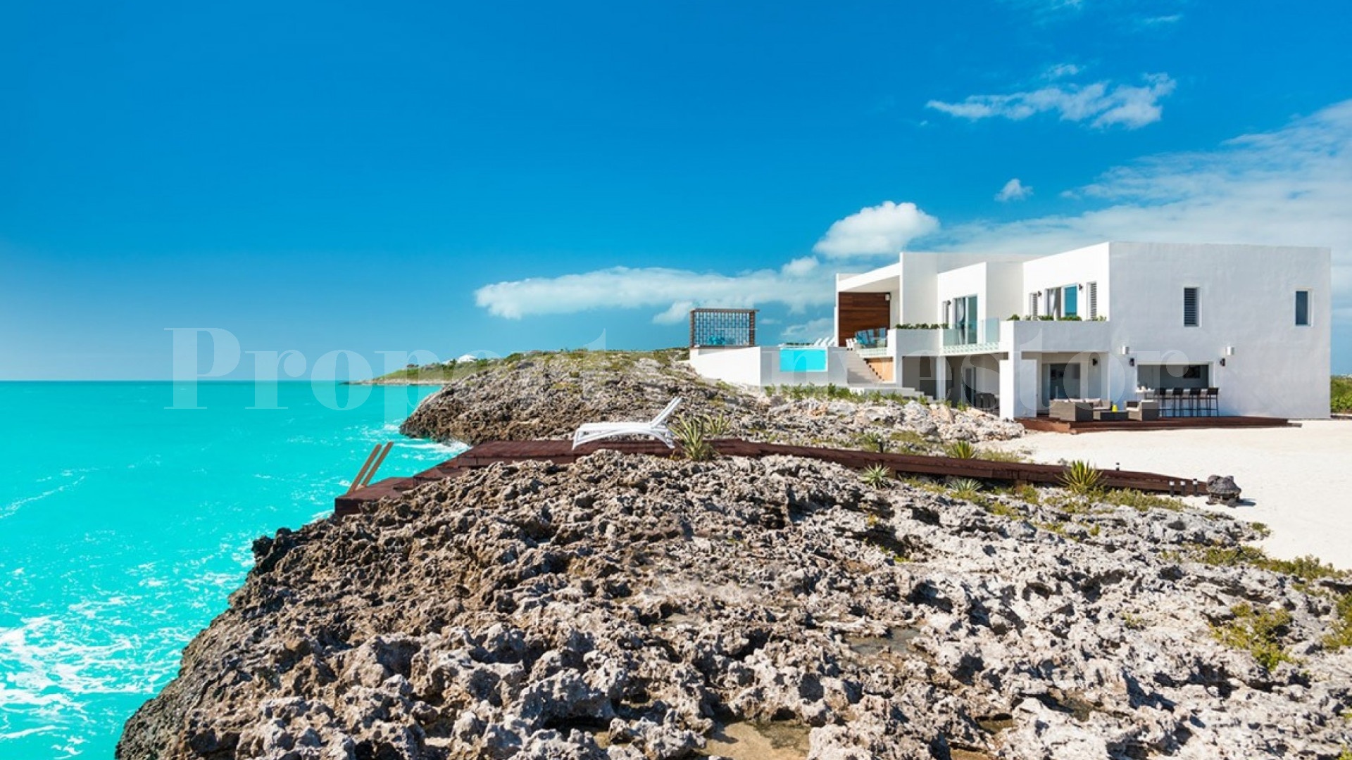 Stunning 6 Bedroom Beachfront Villa in Turk & Caicos