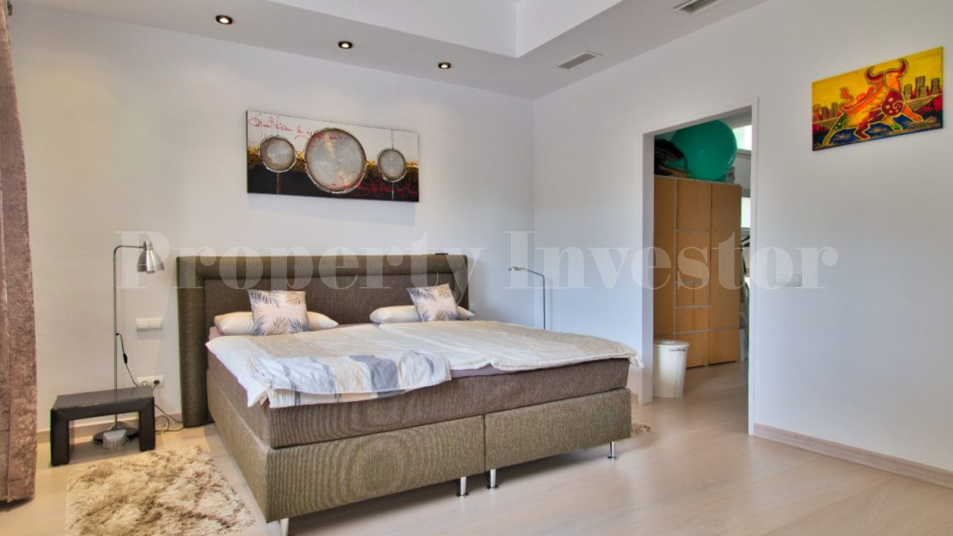 Stylish 4 Bedroom Modern Sea View Villa in Santa Ponsa