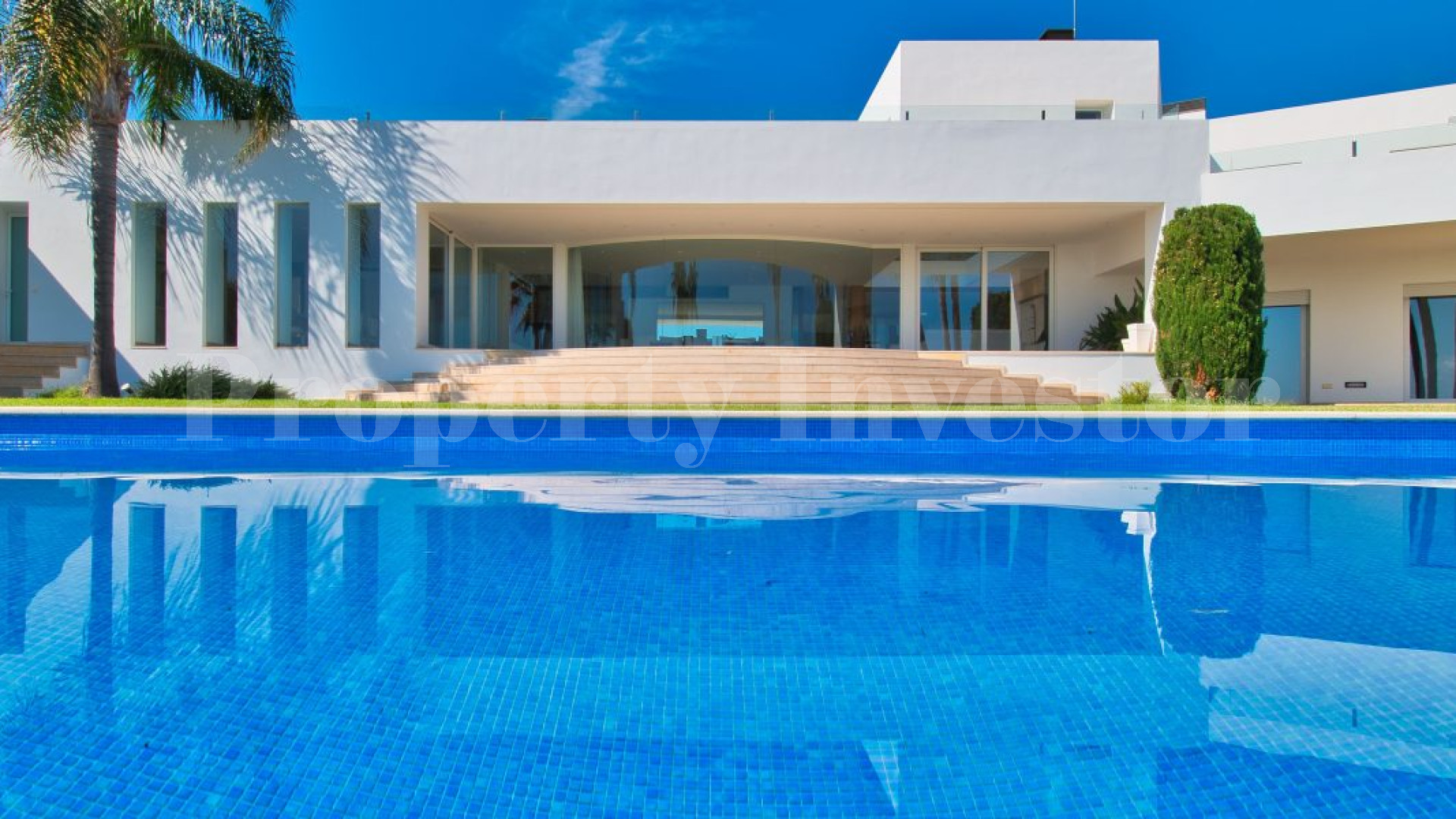 Minimalist 6 Bedroom Villa with Sea Views in Sol de Mallorca