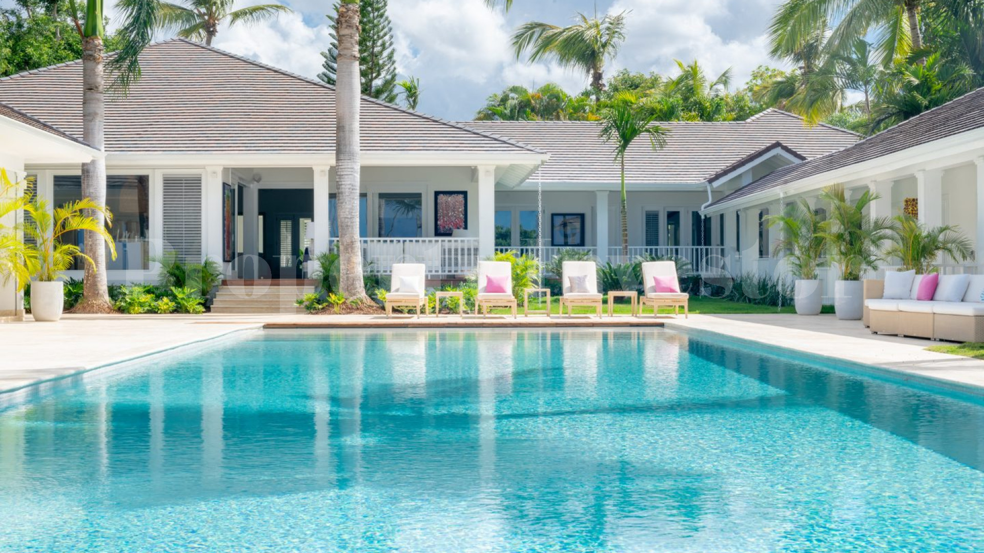 Modern Colonial 7 Bedroom Luxury Villa with Fabulous Golf & Ocean Views for Sale in La Romana, Dominican Republic