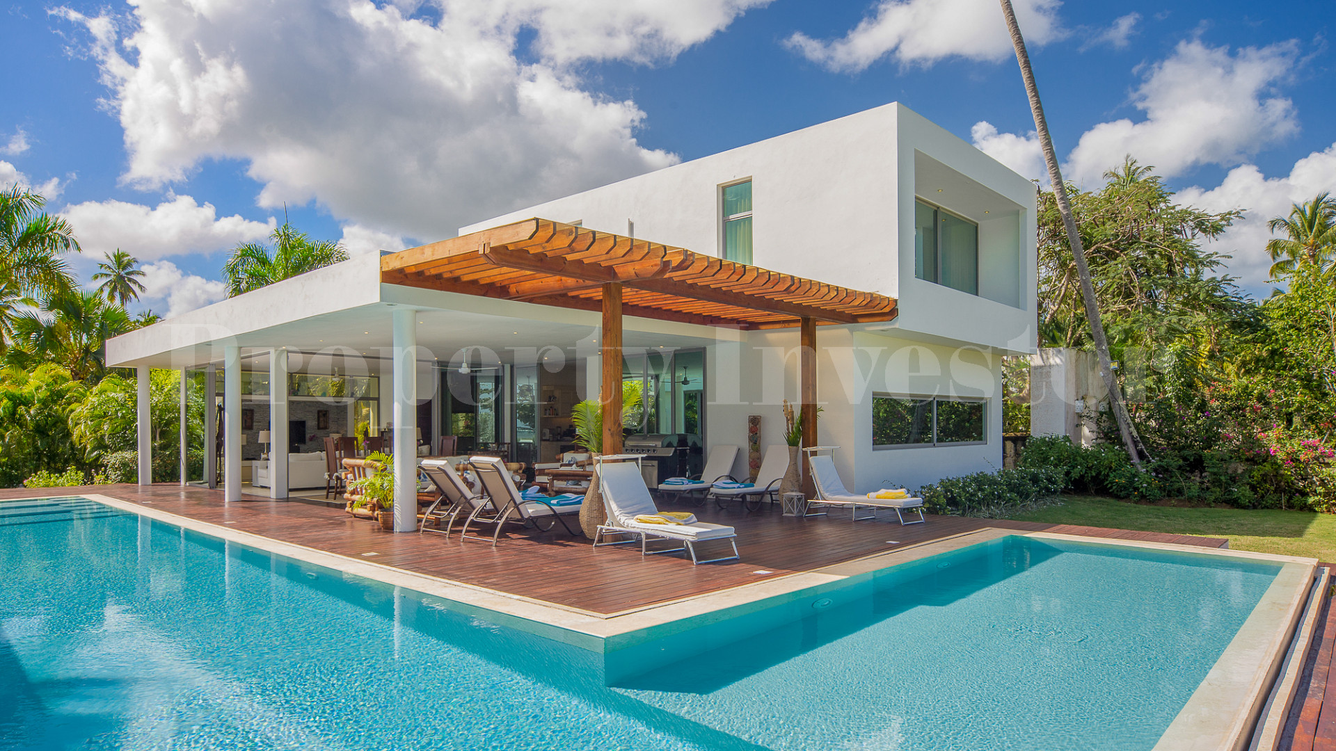Ultra Chic 4 Bedroom Luxury  Beach Villa for Sale Near Las Terrenas, Dominican Republic