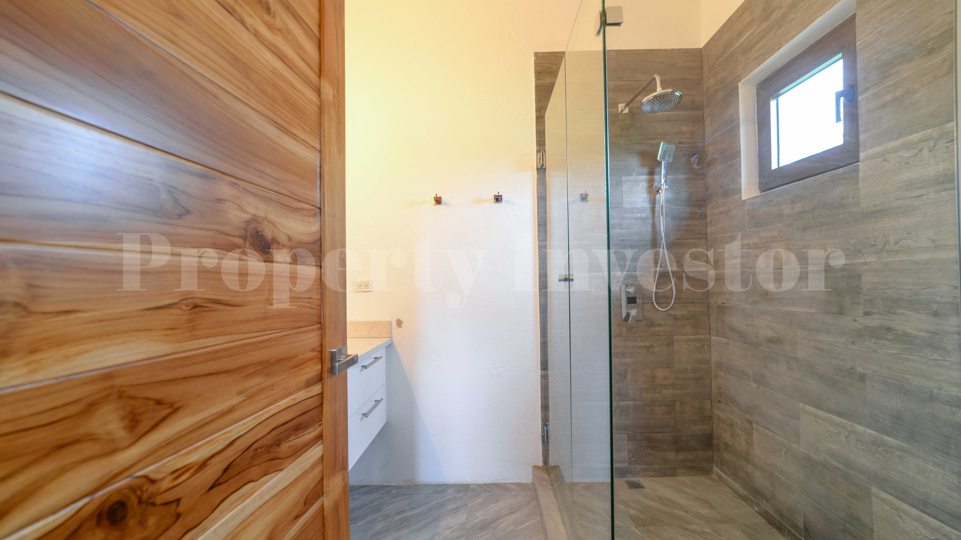 Newly Completed 3 Bedroom Luxury Oceanfront Villa for Sale in Pedasi, Panama