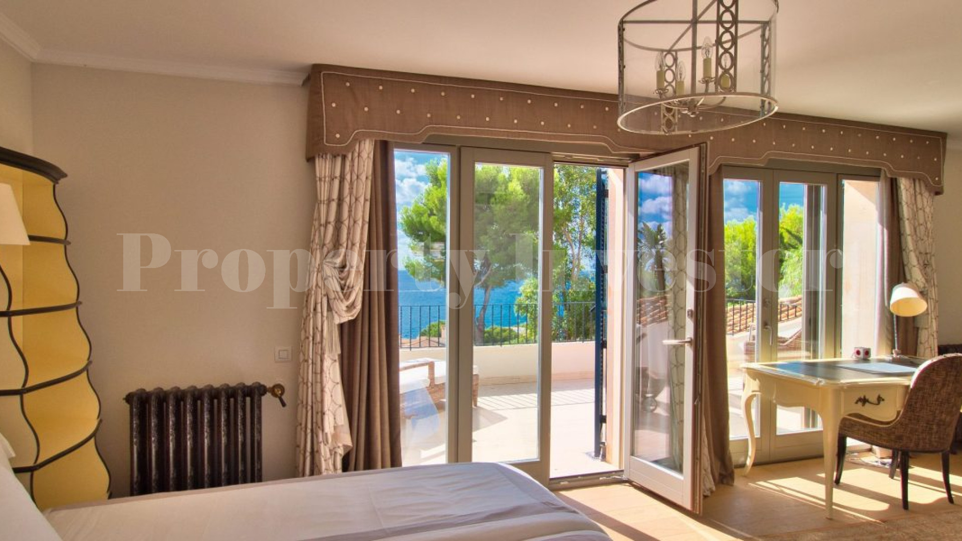 Идеальная роскошная вилла в стиле прошлых эпох с 7 спальнями в Старом Бендинате, Майорка