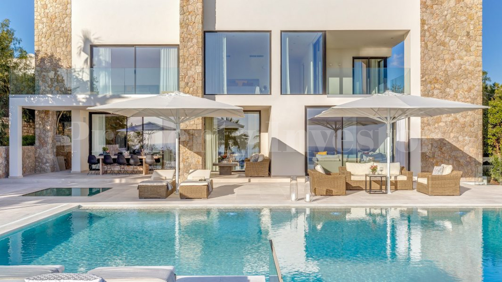 High End 8 Bedroom Luxury Villa in Anchorage Hill