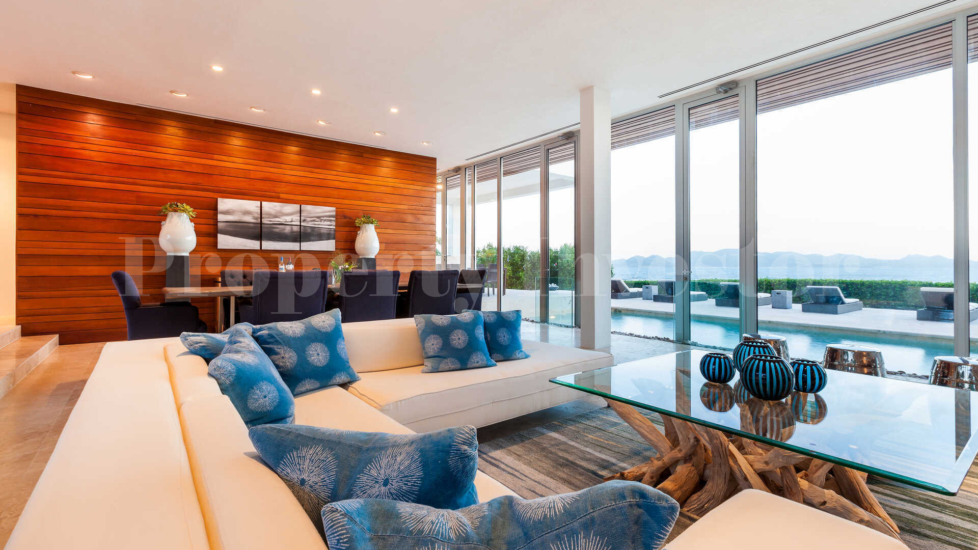 Chic 5 Bedroom Luxury Beachfront Villa at Blowing Point, Anguilla