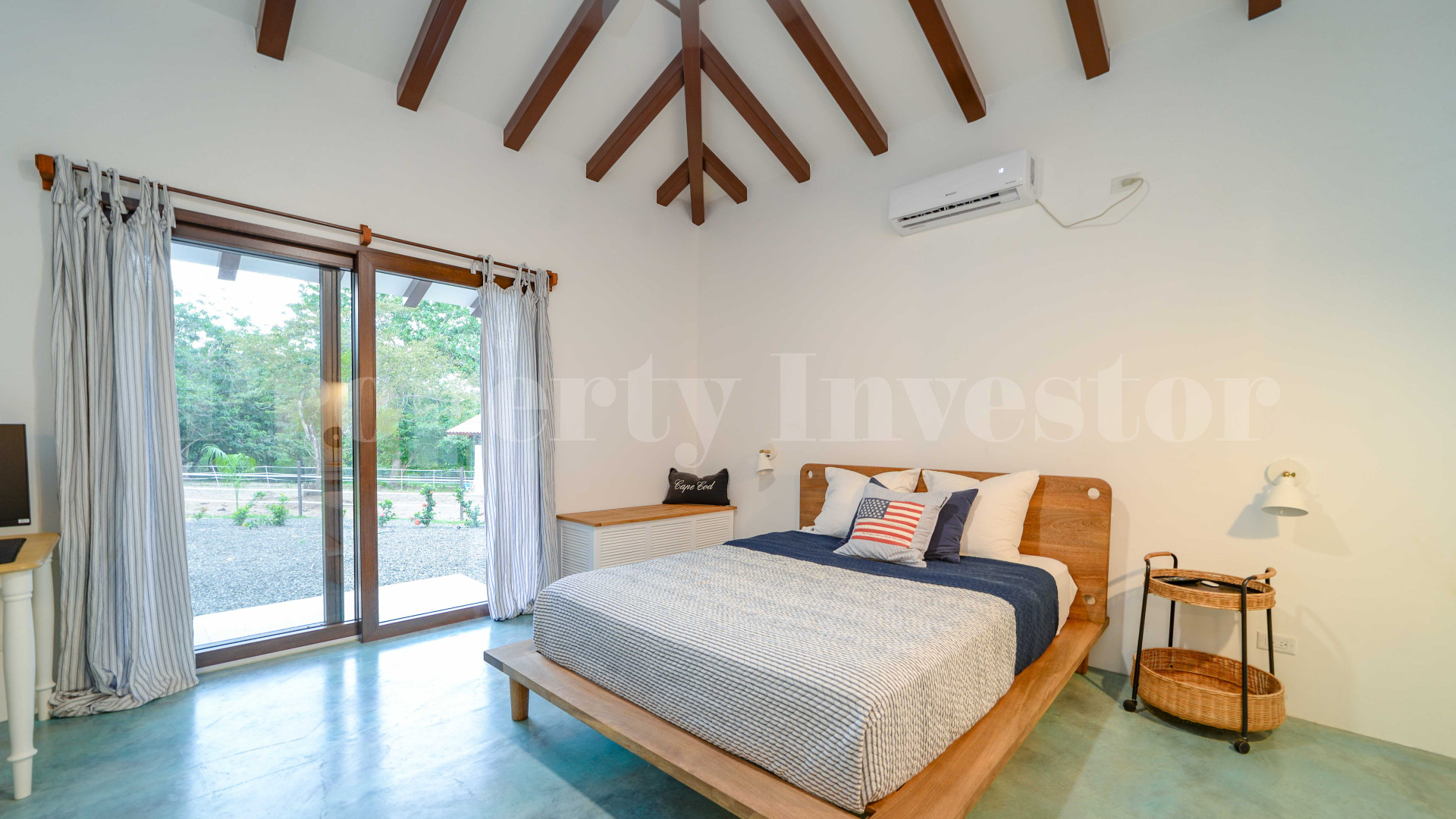 Fabulous 3 Bedroom Private Residence with Beautiful Landscaped Gardens for Sale in Pedasi, Panama