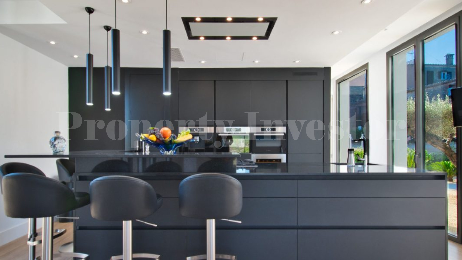 4 Bedroom Luxury Villa in Es Capdella, Mallorca