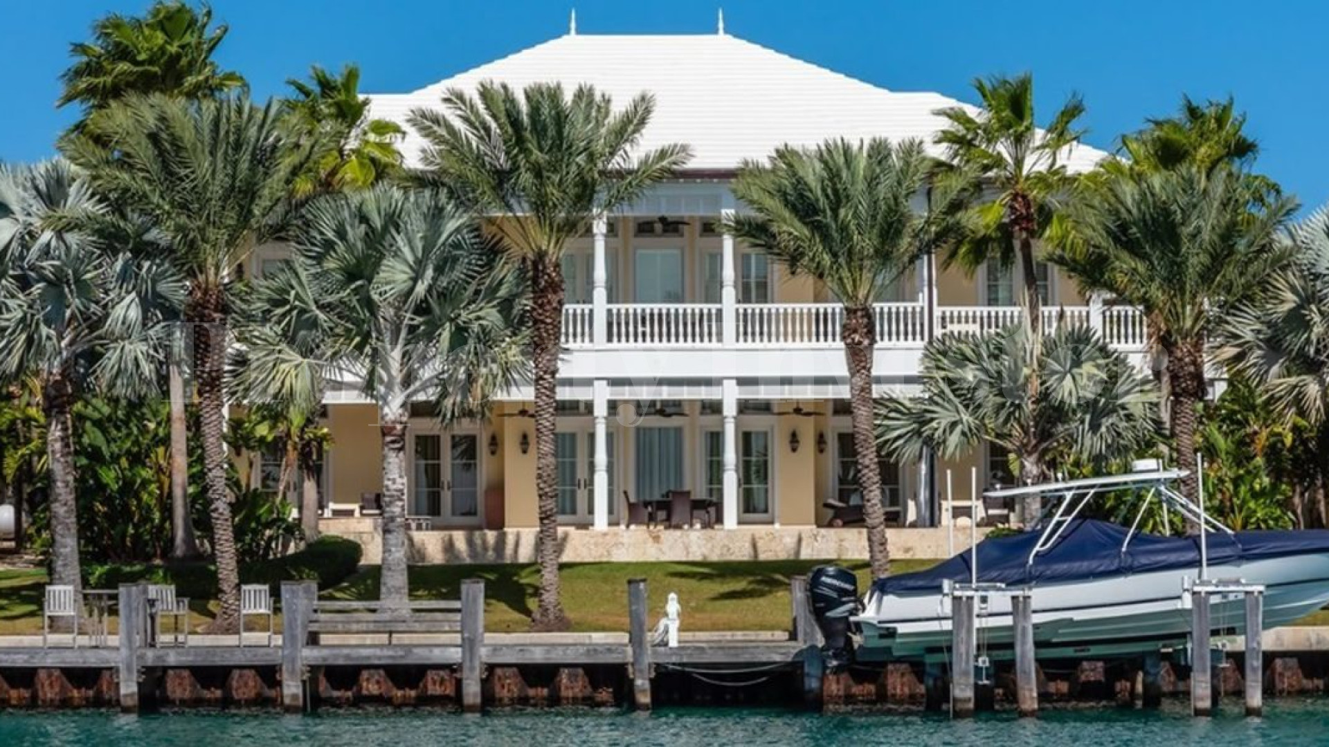 Impressive 6 Bedroom Luxury Oceanfront Villa Located in Prestigious Gated Community for Sale on Paradise Island, Bahamas