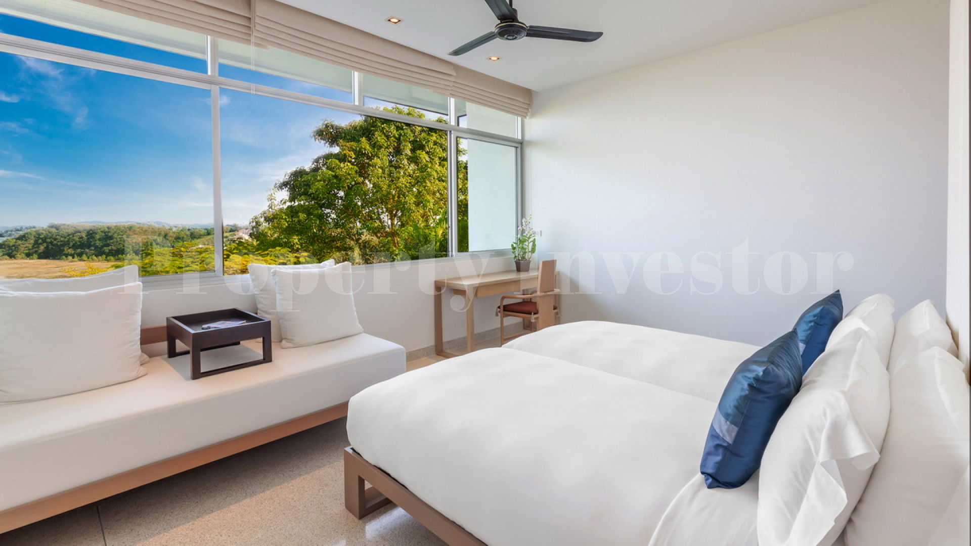 Неповторимая роскошная современная дизайнерская вилла в минималистическом стиле на 5 спален с изумительным выступающим инфинити бассейном на Пхукете