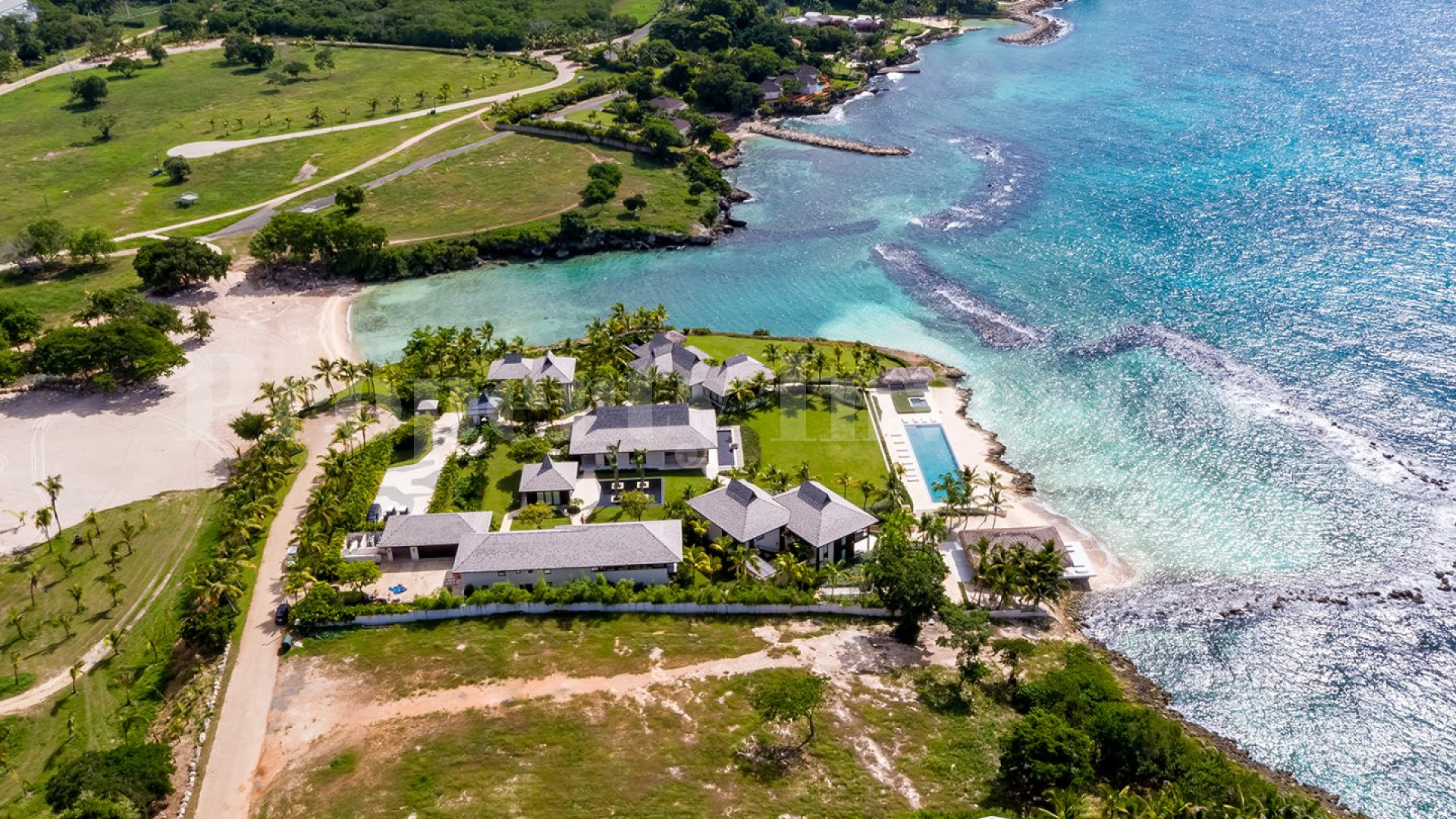 Большой участок земли 0,55 га под строительство жилого дома в Ла Романа, Доминиканская Республика