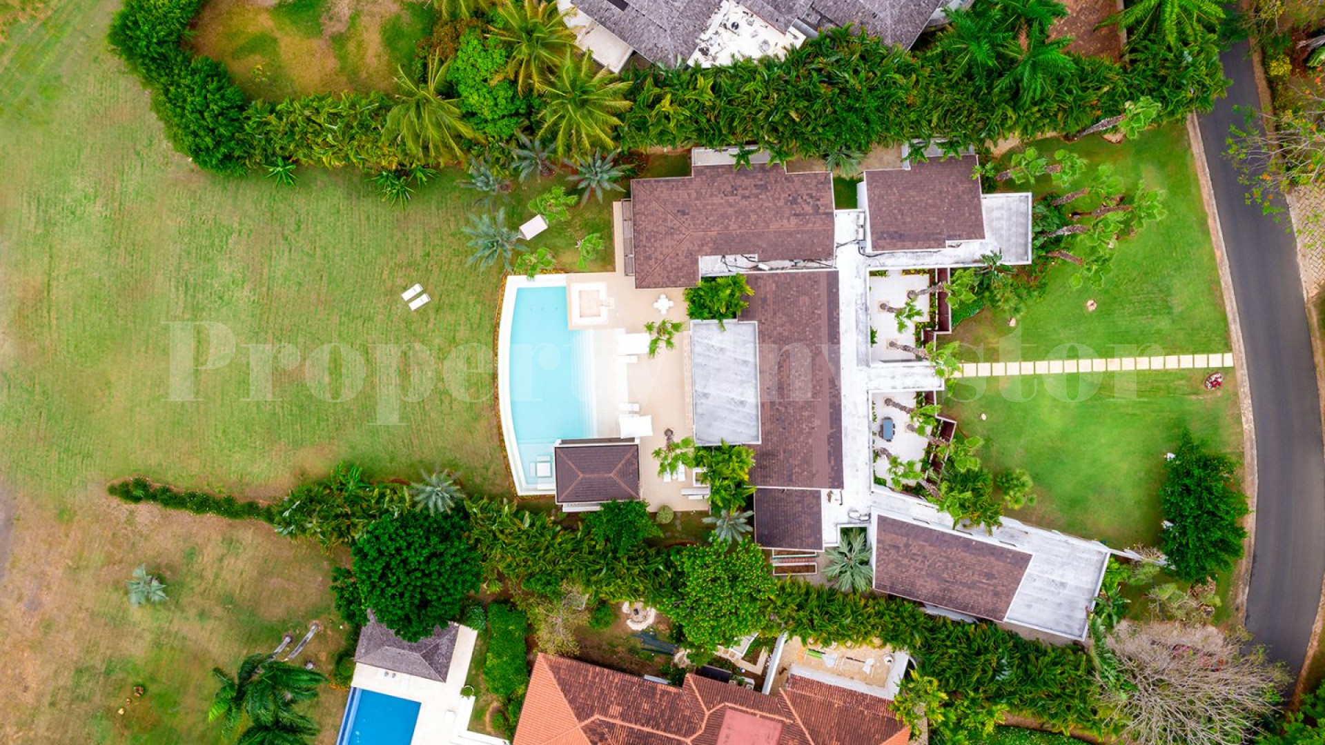 Modern 4 Bedroom Luxury Golf Villa for Sale in La Romana, Dominican Republic