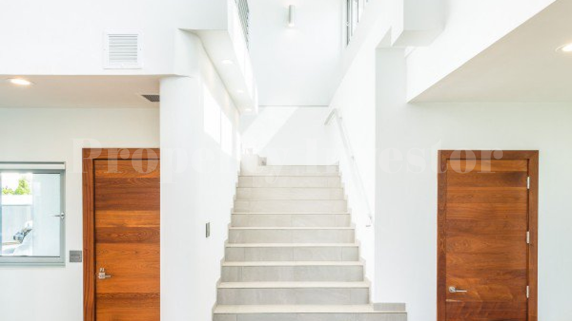 Stunning 4 Bedroom Modern Oceanview Villa for Sale in Turks & Caicos