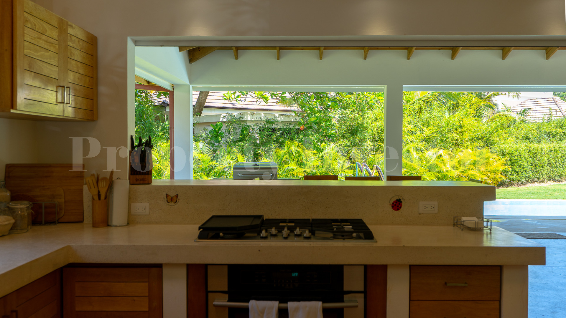 Просторная современная вилла на 6 спален рядом с Плайя-Бонита, Доминиканская Республика