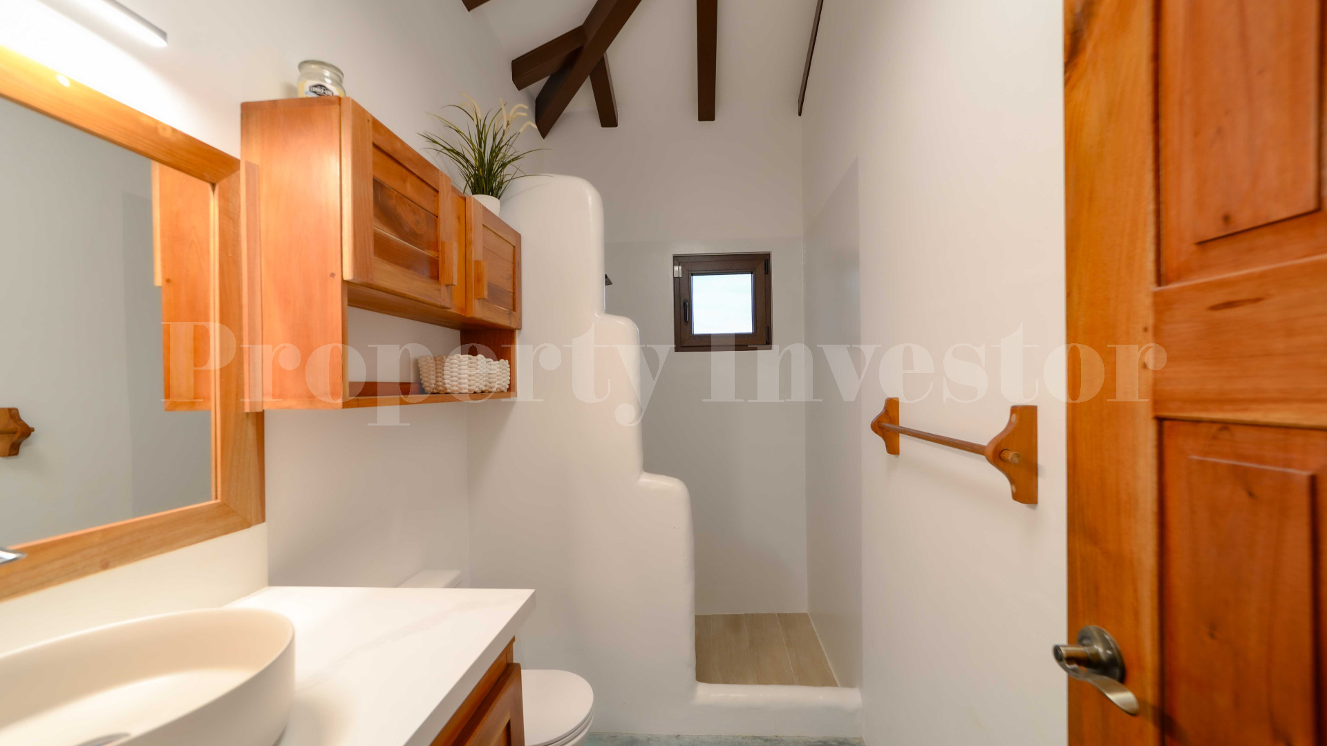 Fabulous 3 Bedroom Private Residence with Beautiful Landscaped Gardens for Sale in Pedasi, Panama