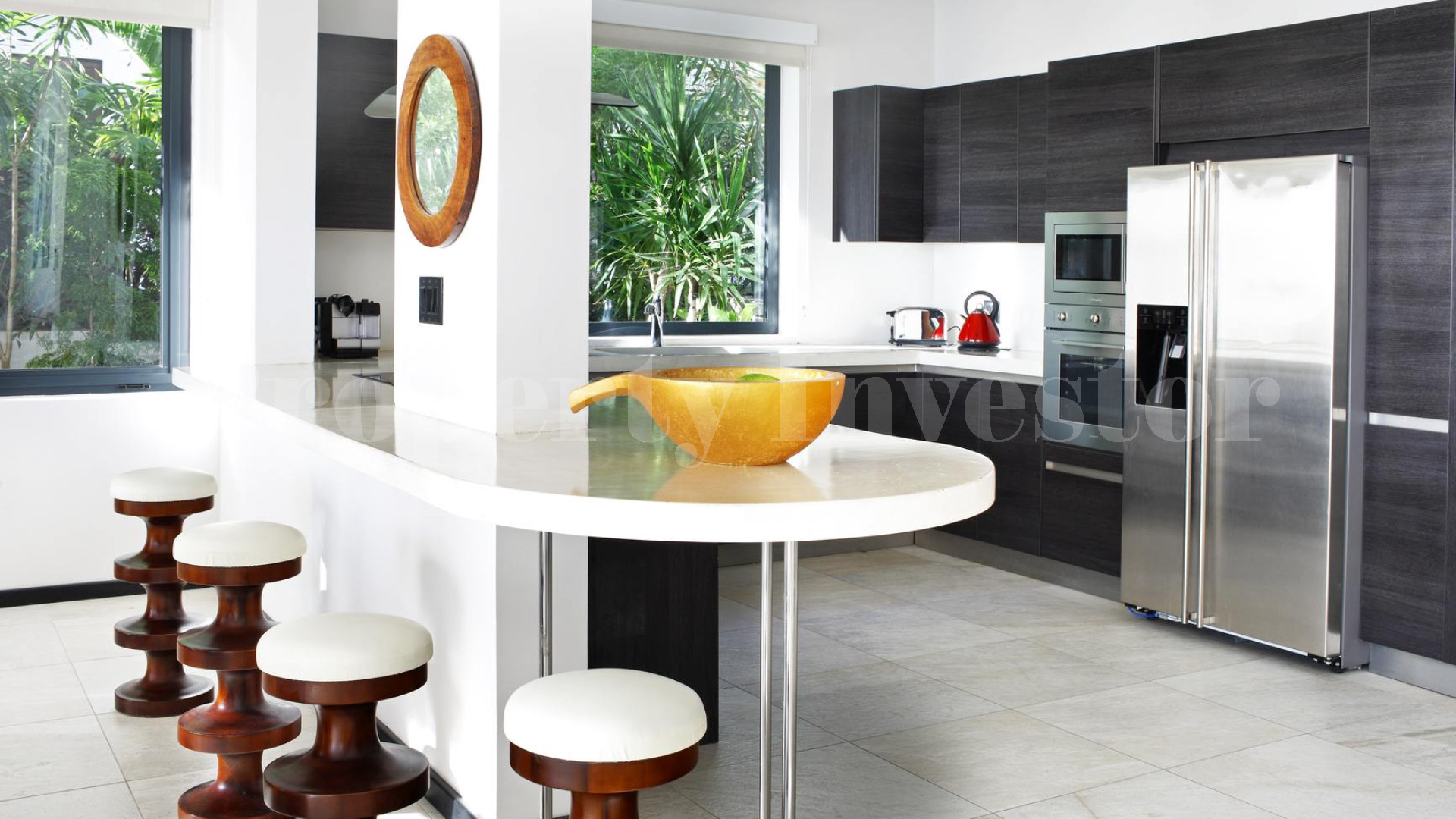 4 Bedroom Beach House "Barracuda 7"