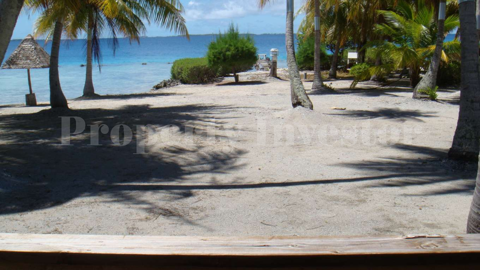 3.36 Hectare Private Boutique Island Retreat with 5 Bungalows in French Polynesia
